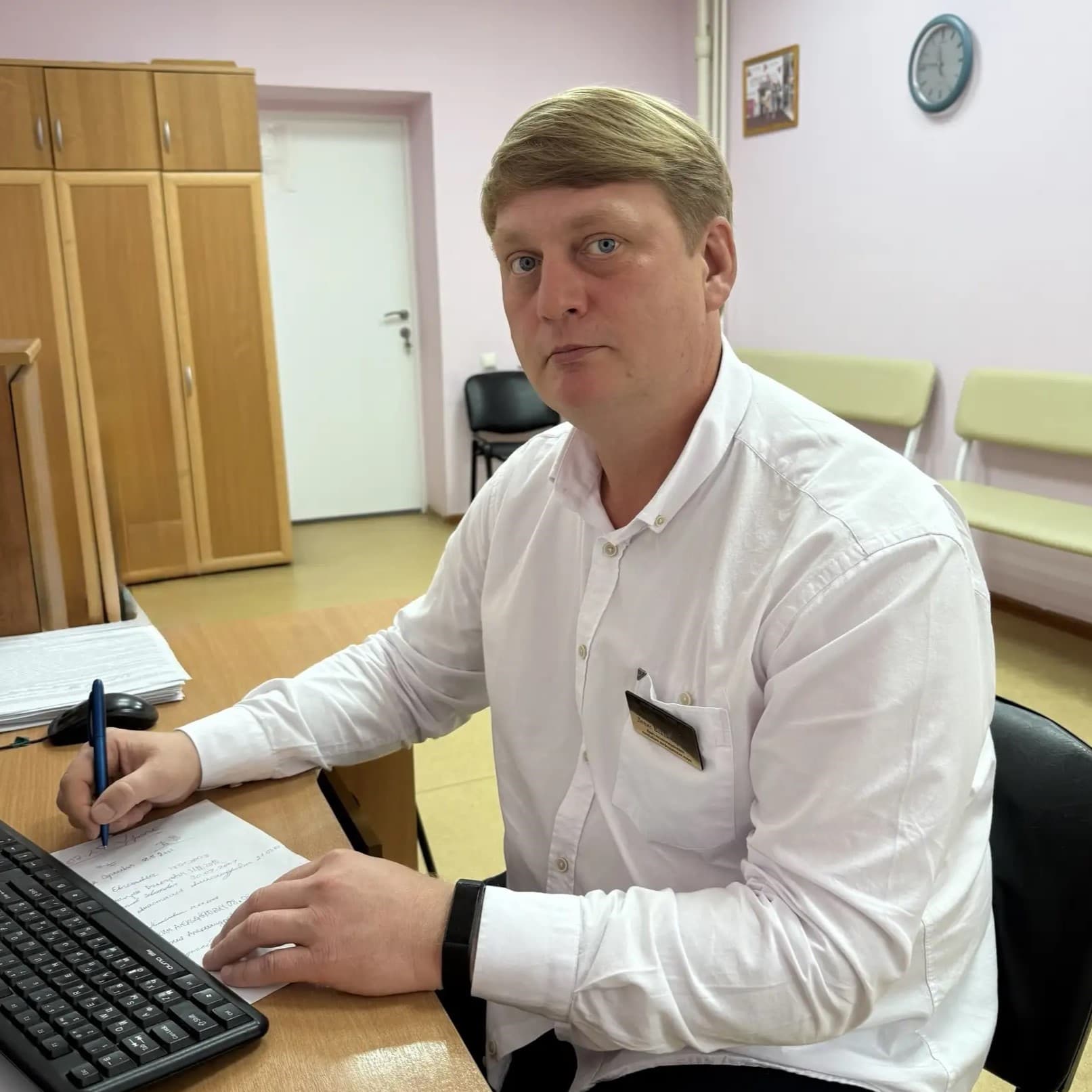 Тишина, в которой не слышно себя: как гаджеты перестраивают психику подростка