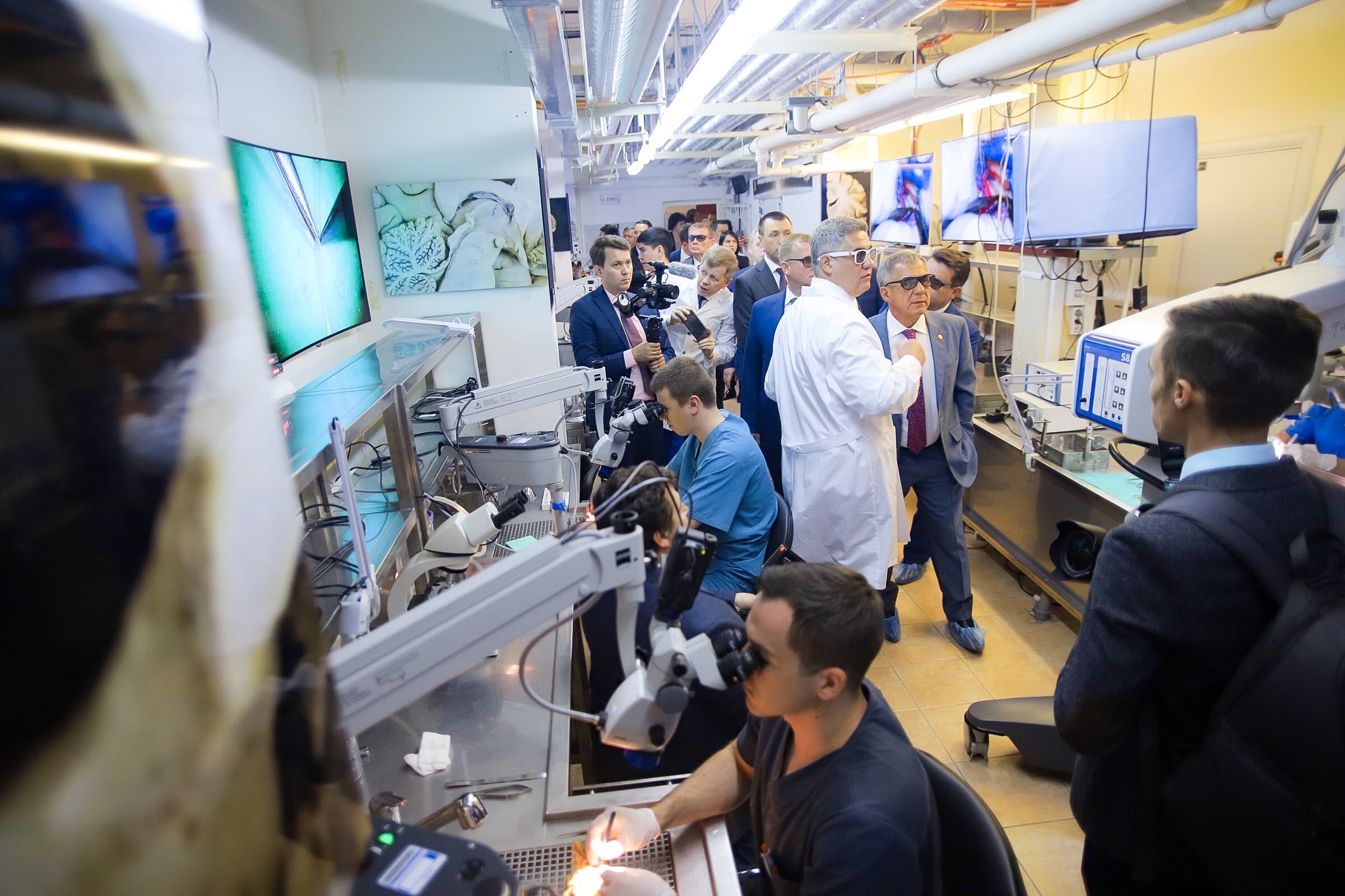 Открыть изображение на полный экран