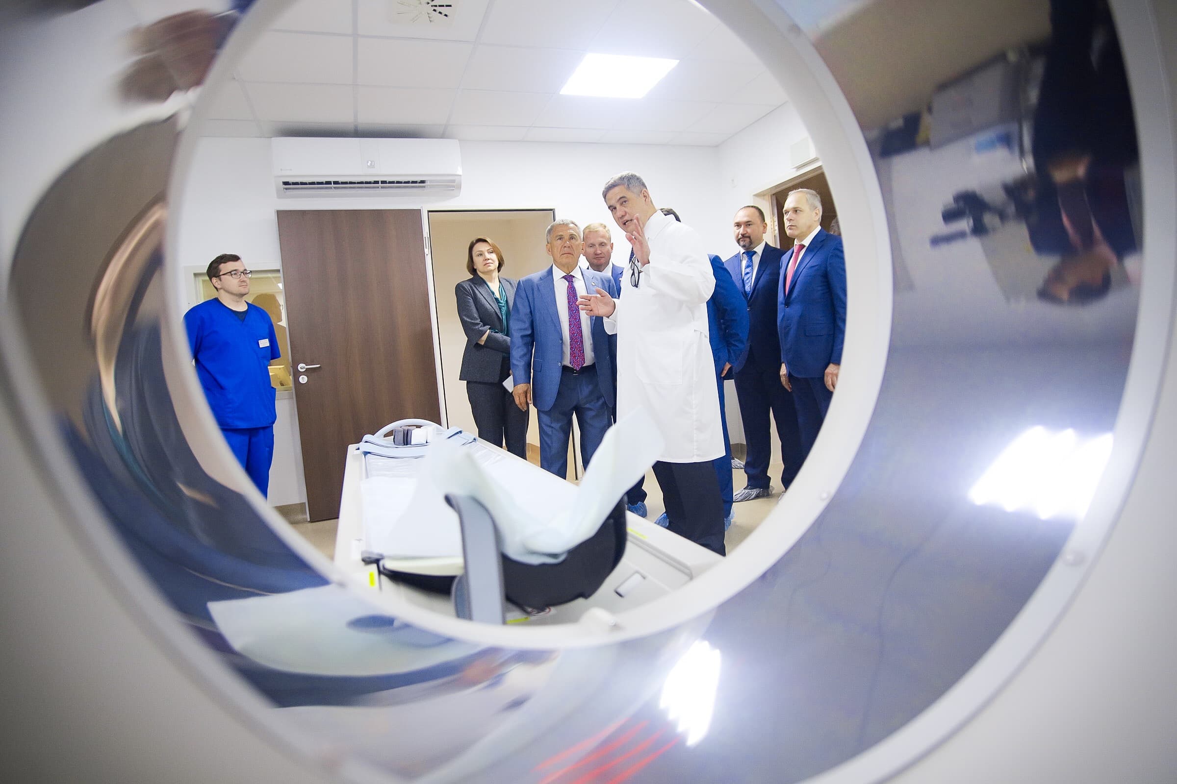 Открыть изображение на полный экран