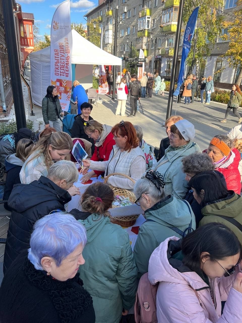 Специалисты Регионального центра общественного здоровья приняли участие в областного форума «На 55 с плюсом!»