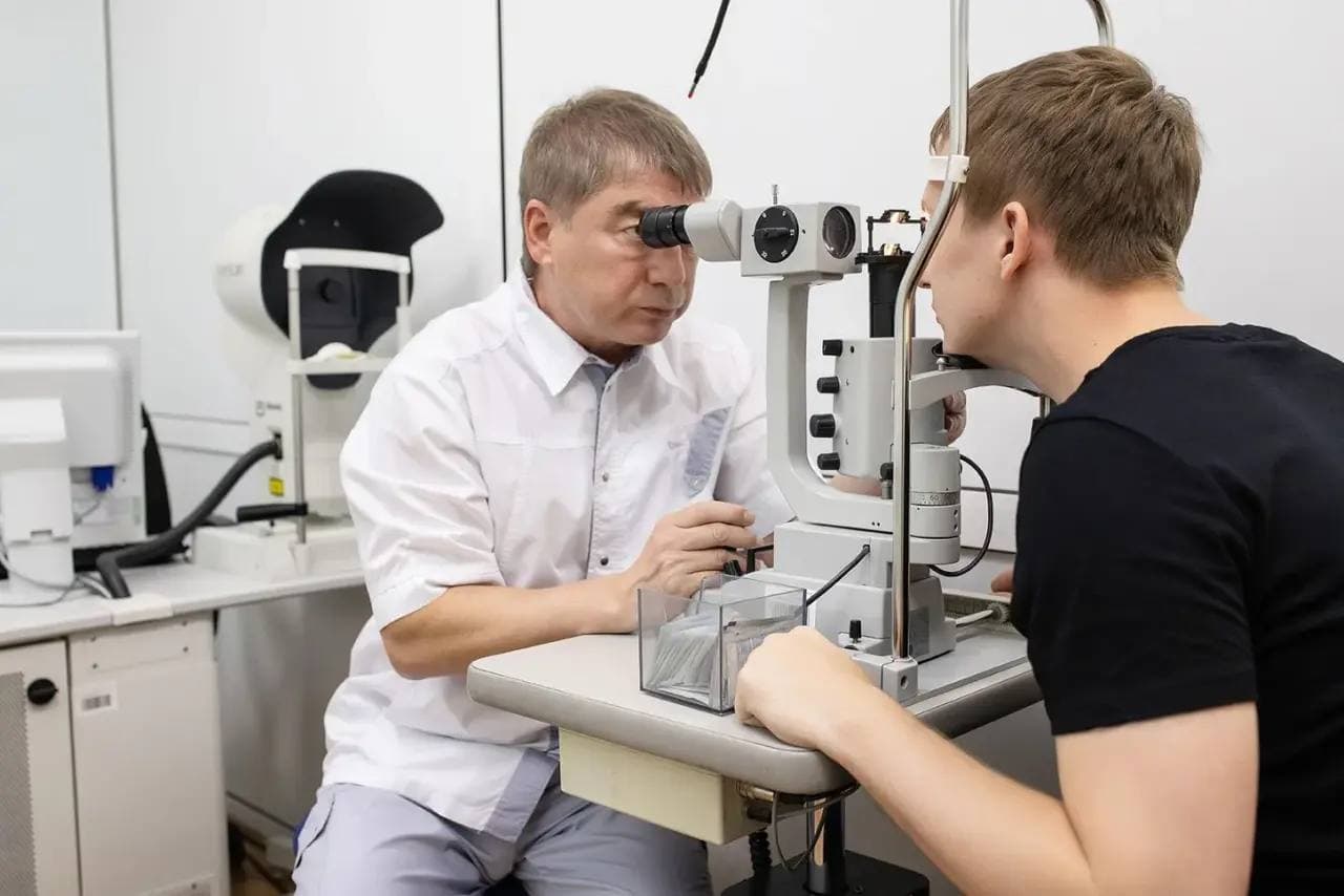 Почему мужчинам важно проверять глаза регулярно?
