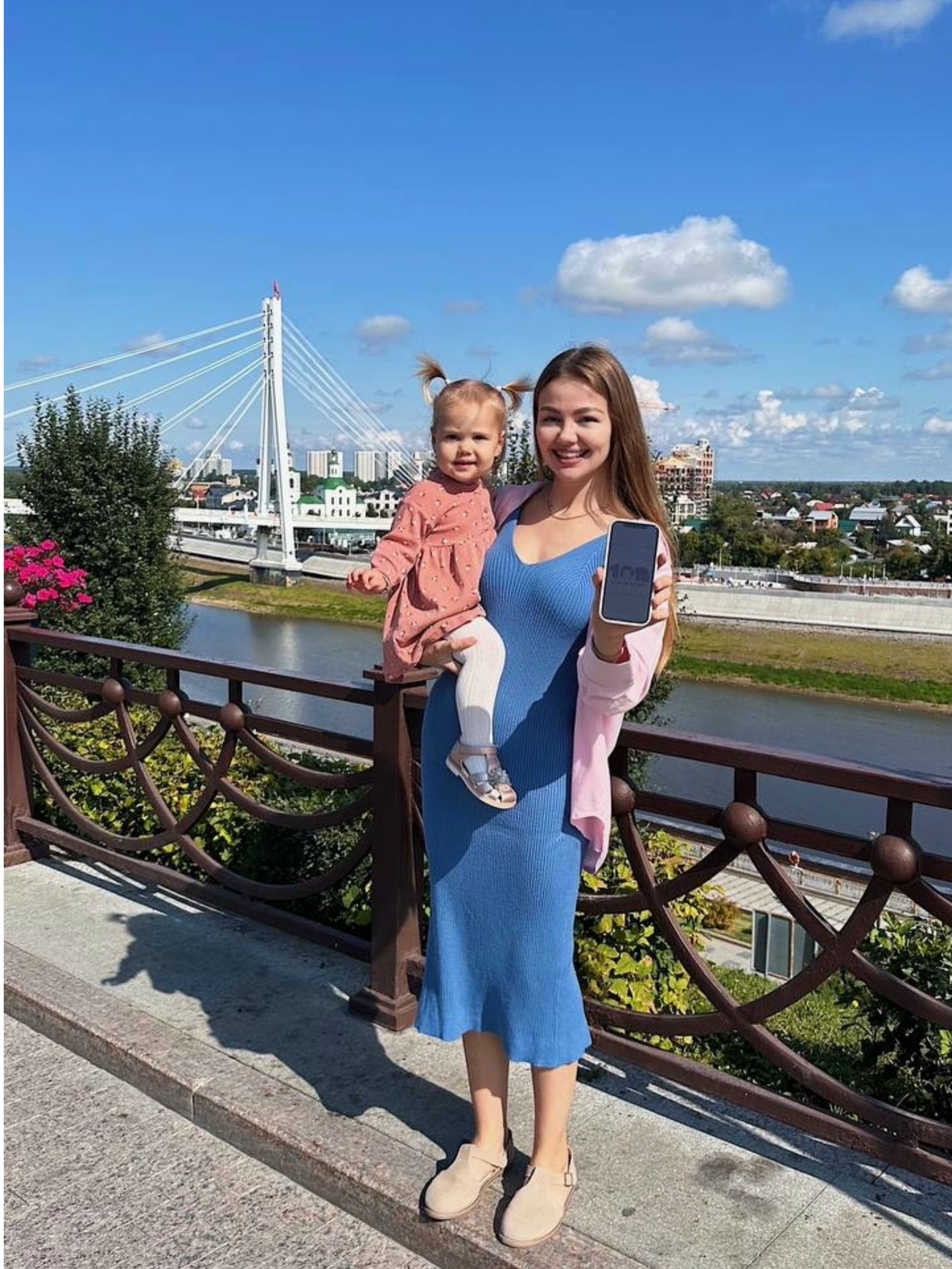 «Мама на все 100» — полезное пространство для мам